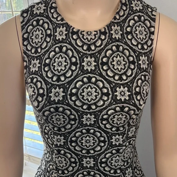 Zara Black and White Floral Mini Dress - Picture 2 of 4